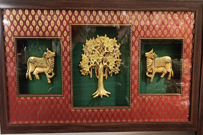 Manufacturer, Exporter, Importer, Supplier, Wholesaler, Retailer, Trader of Wall Frames in New Delhi, Delhi, India.